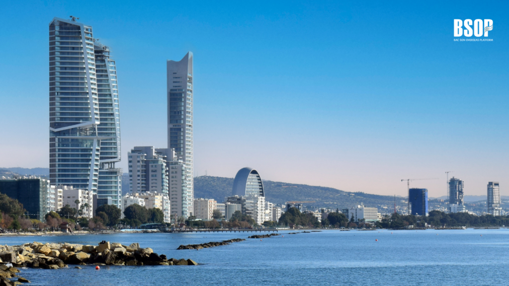 Limassol là điểm định cư nổi tiếng với khu tổ hợp bến du thuyền đẳng cấp thế giới